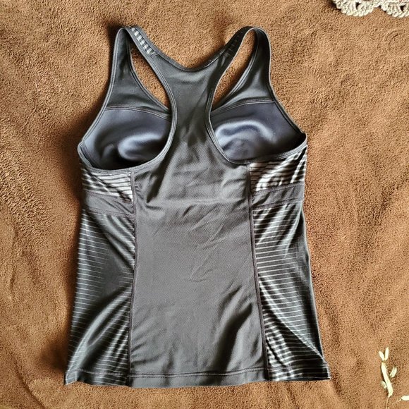 NIKE Dri-Fit Workout Top - Picture 2 of 6